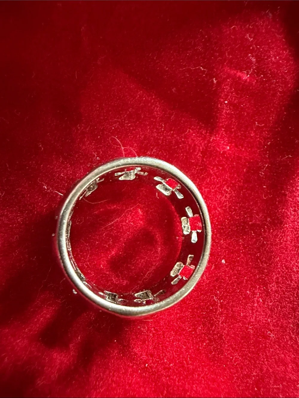 Silver Tone Men's Cross Cutout Ring, Size 7, (J0296)